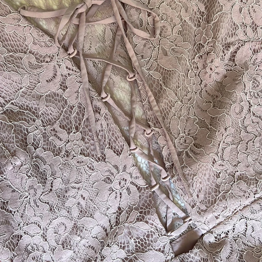 Gorgeous lace lilac Tobi cocktail dress S - Picture 9 of 9